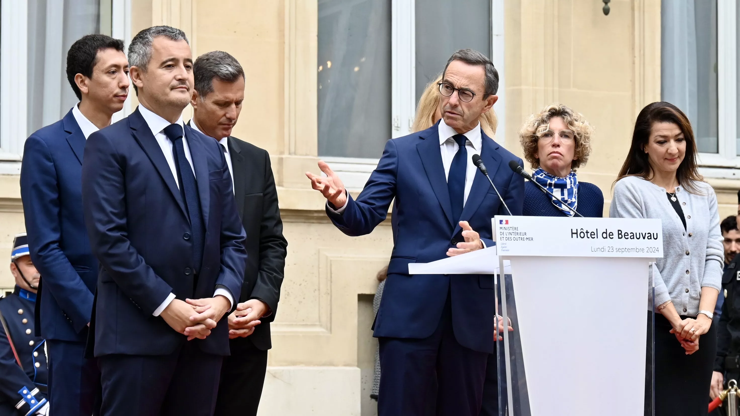 Communiqué de presse de Bruno Retailleau soutien total aux forces de l’ordre et respect des